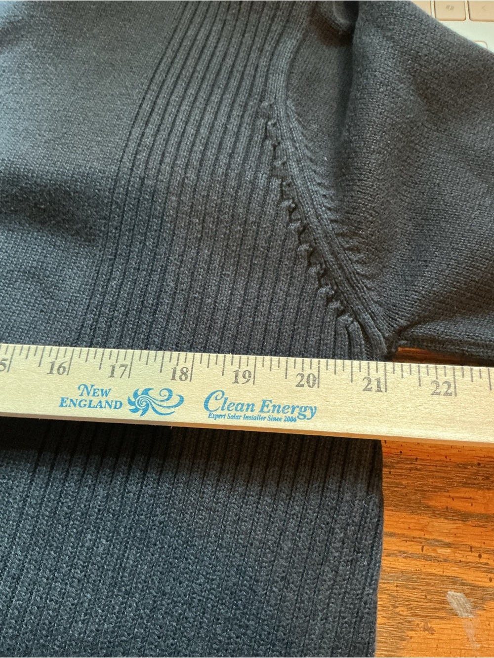 Kenneth Cole Men's Black Quarter-Zip Crewneck Sweater - Picture 7 of 7